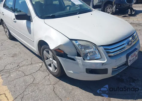 2008 Ford Fusion Se z USA, uszkodzony, nr VIN 3FAHP07Z08R153689